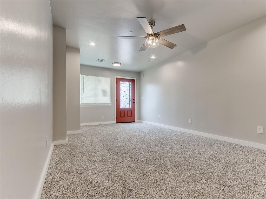 5220 Creekwood Terrace Property Photo 3