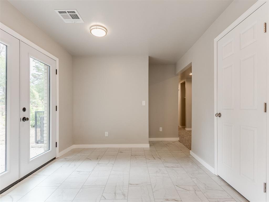 5220 Creekwood Terrace Property Photo 6