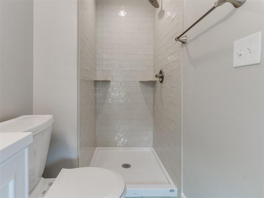 5220 Creekwood Terrace Property Photo 24