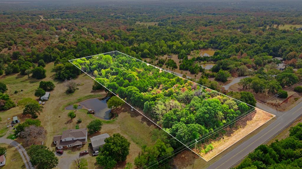 21152 Owens Drive Property Photo 3