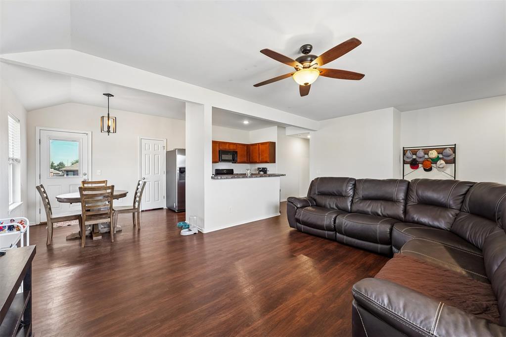 11105 Nw 98th Street Property Photo 10