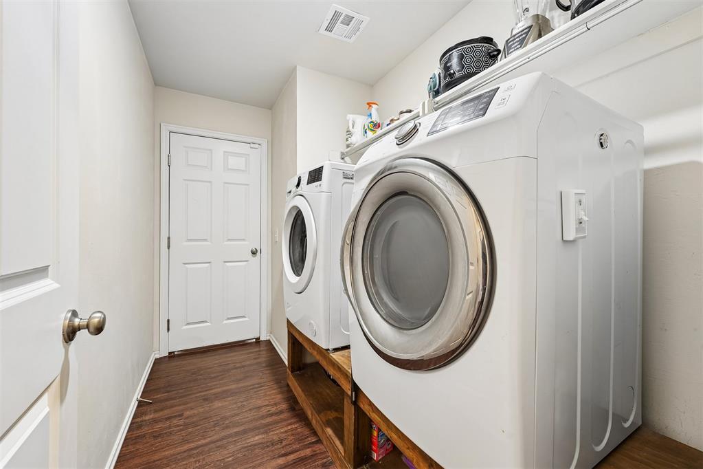 11105 Nw 98th Street Property Photo 15