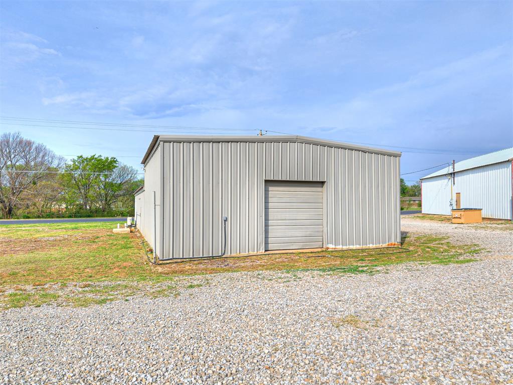 2908 N Highway 3 Highway Property Photo 3