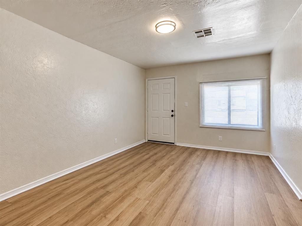 6114 Jacks Avenue Property Photo 4
