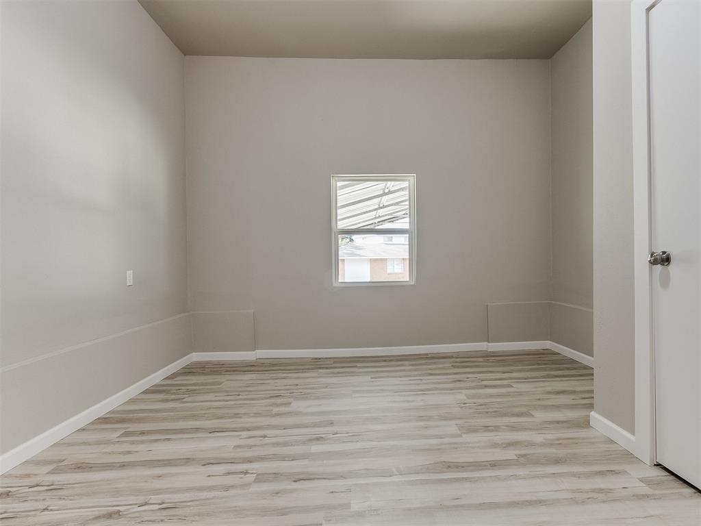 1116 W Hickory Lane Property Photo 16