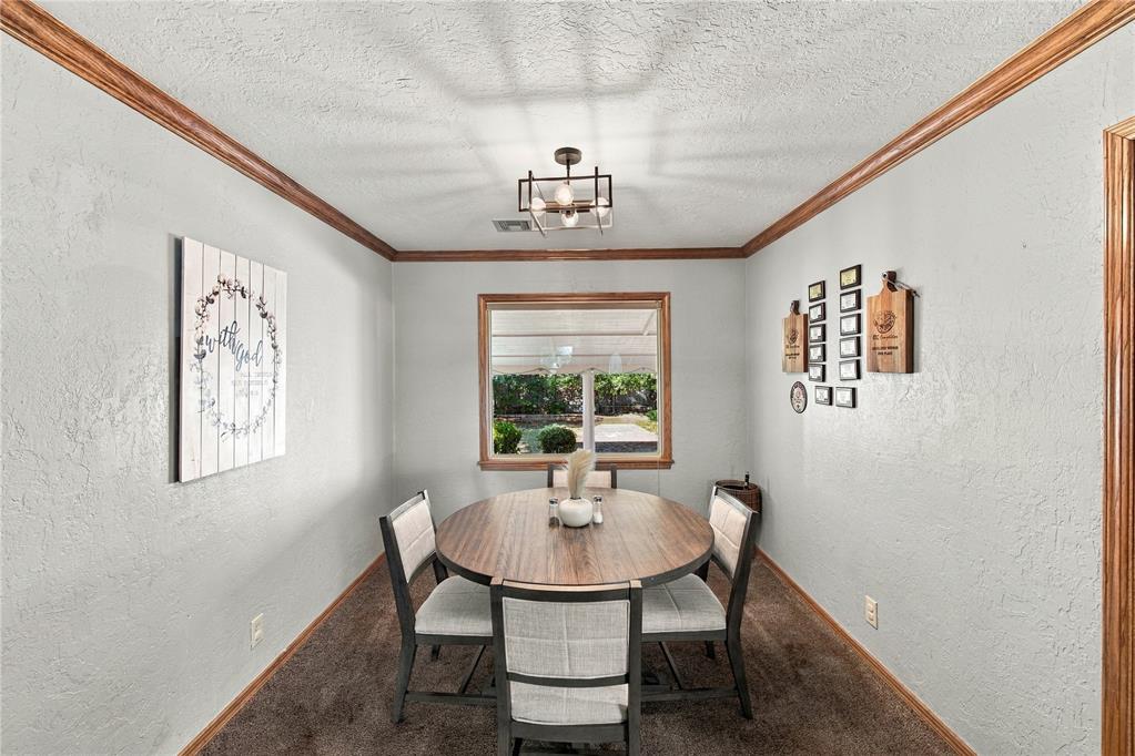 1119 Crestview Drive Property Photo 8