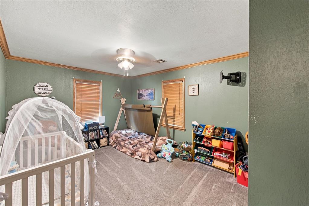 1119 Crestview Drive Property Photo 14