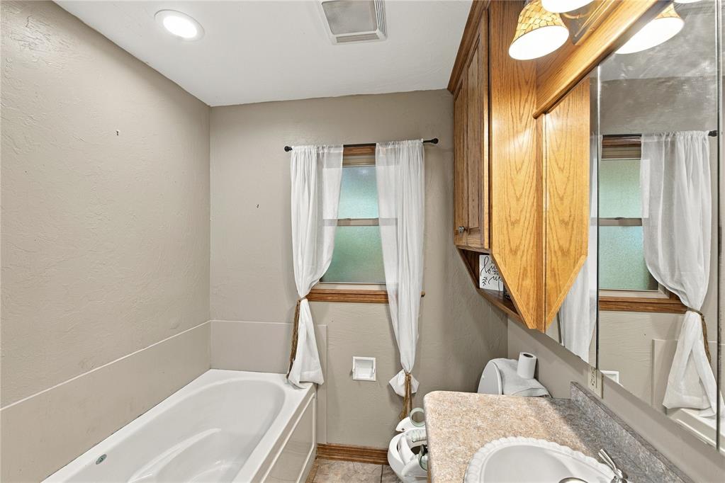 1119 Crestview Drive Property Photo 19