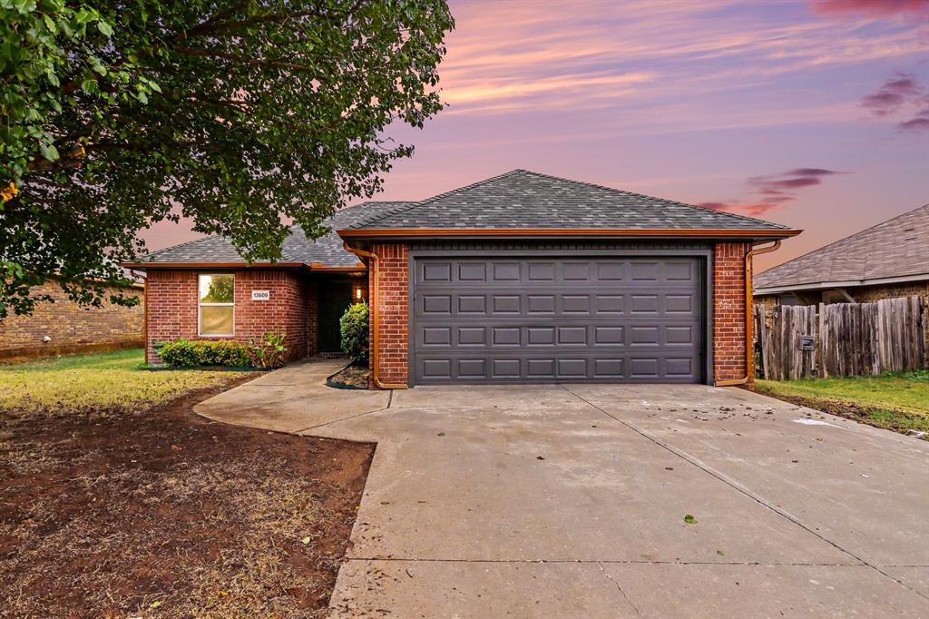 13609 Canton Way Property Photo 2