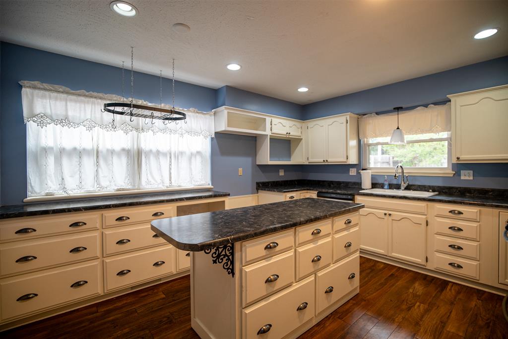 5012 N Brunson Street Property Photo 8