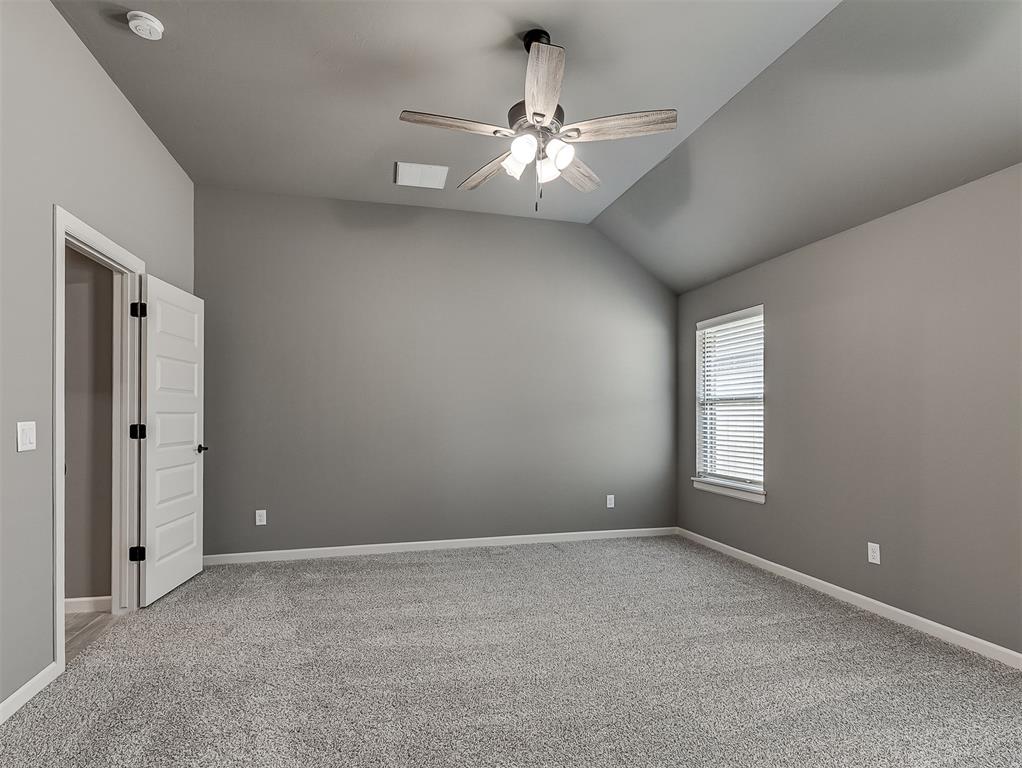 2913 Summit Hollow Circle Property Photo 18
