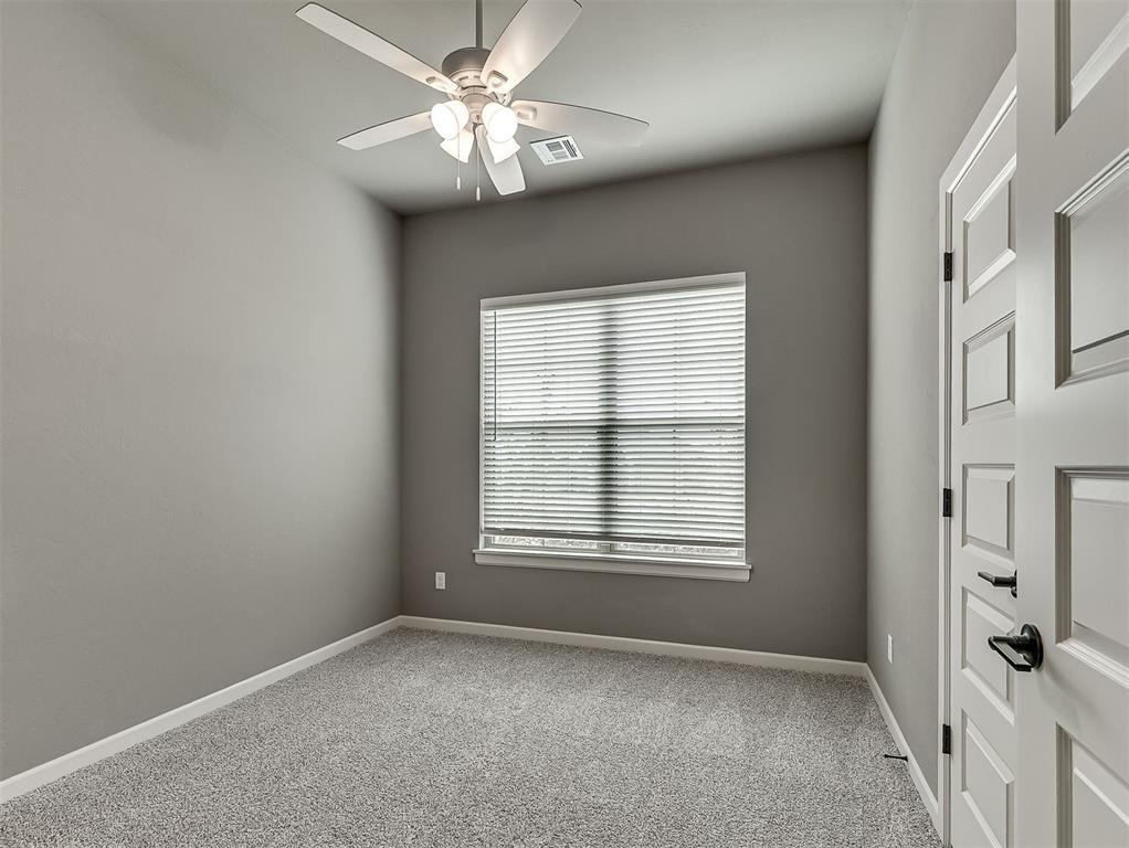 2913 Summit Hollow Circle Property Photo 24