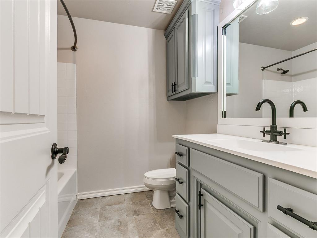 805 S Bouziden Drive Property Photo 26