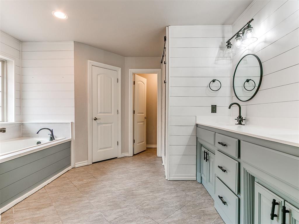 805 S Bouziden Drive Property Photo 31