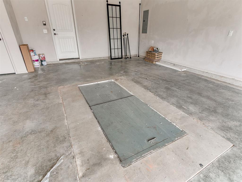 805 S Bouziden Drive Property Photo 37