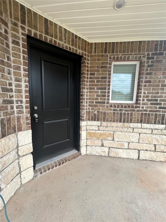 20504 Mule Deer Drive Property Photo 2