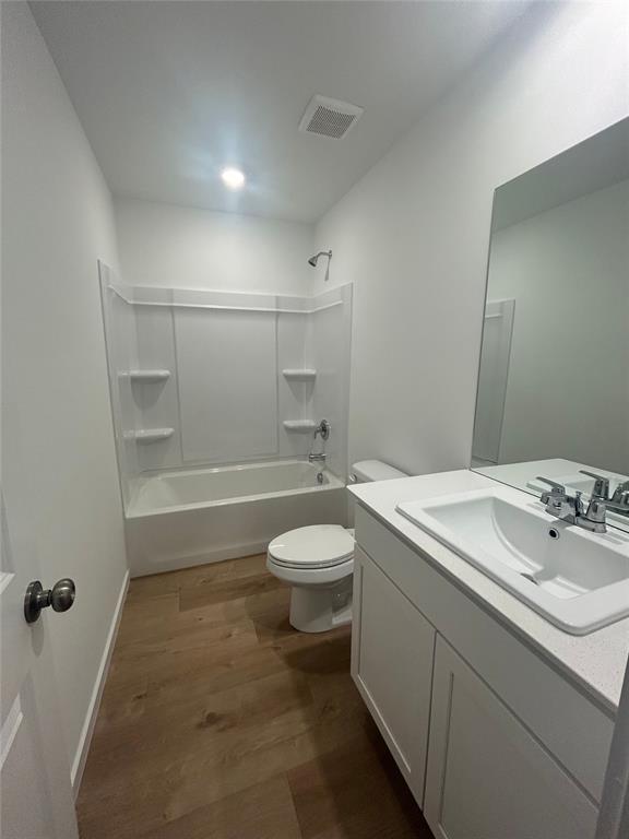 20504 Mule Deer Drive Property Photo 12