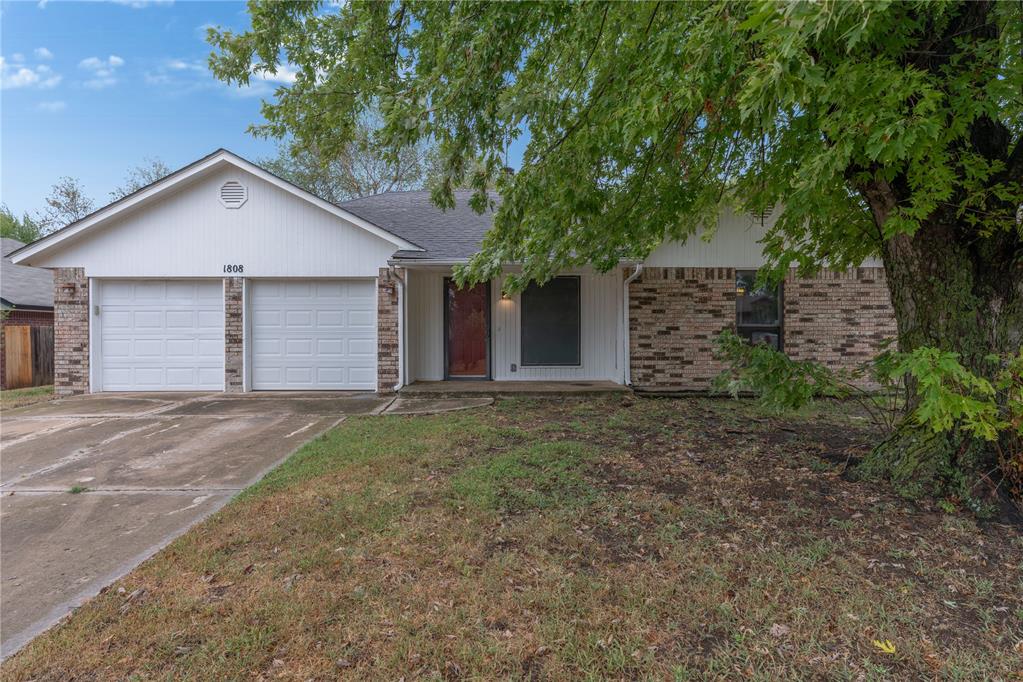 1808 Cimarron Trail Property Photo 2