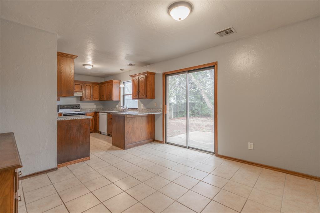 1808 Cimarron Trail Property Photo 9