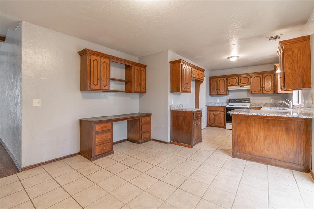 1808 Cimarron Trail Property Photo 10