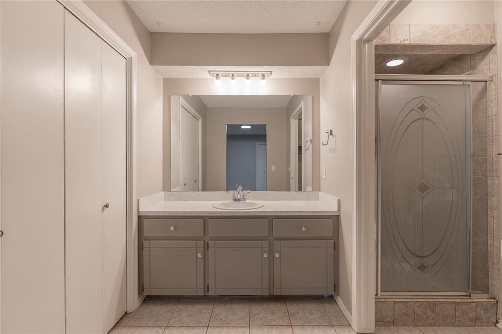 10445 Dover Drive Property Photo 19