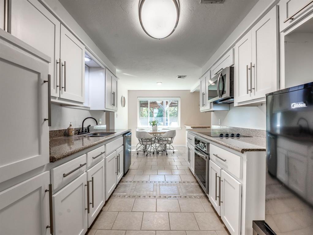 834 E Coffee Creek Road Property Photo 13