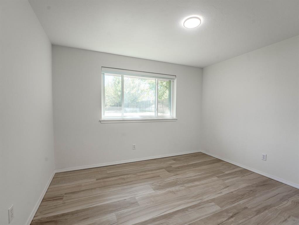 834 E Coffee Creek Road Property Photo 20