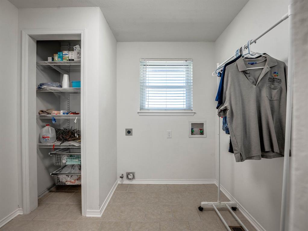 834 E Coffee Creek Road Property Photo 26