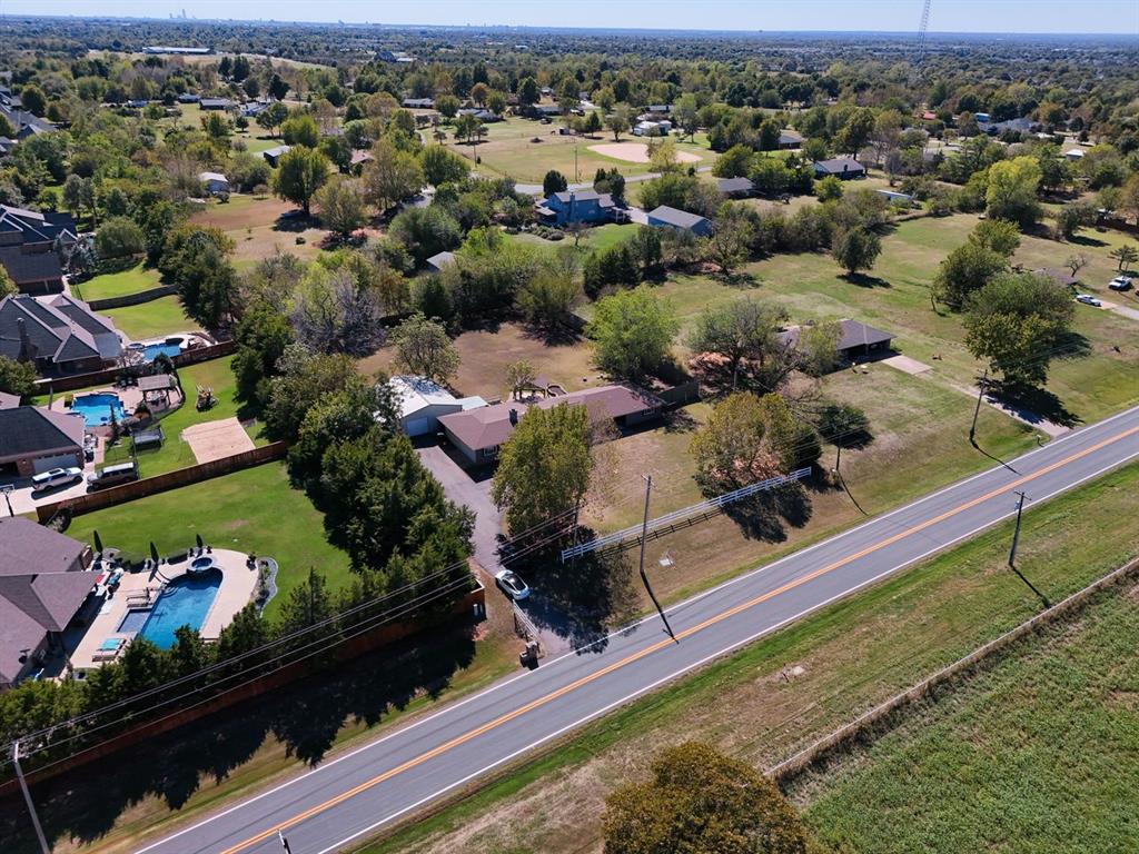 834 E Coffee Creek Road Property Photo 37