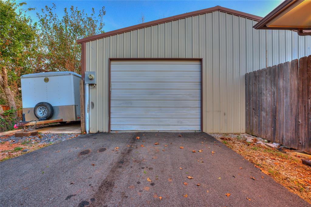 834 E Coffee Creek Road Property Photo 40