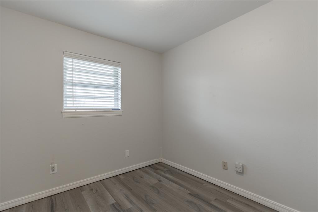 121 W Ridge Road Property Photo 16
