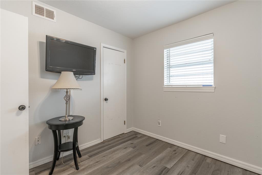 121 W Ridge Road Property Photo 17