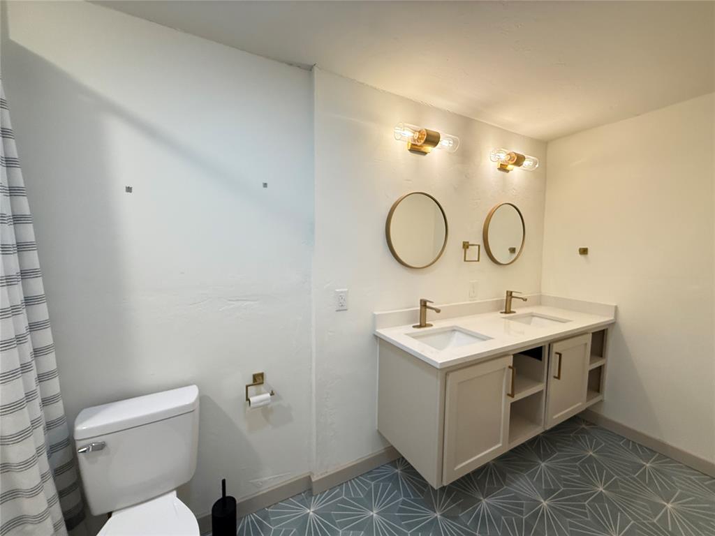 737 Nw 89th Street Property Photo 6