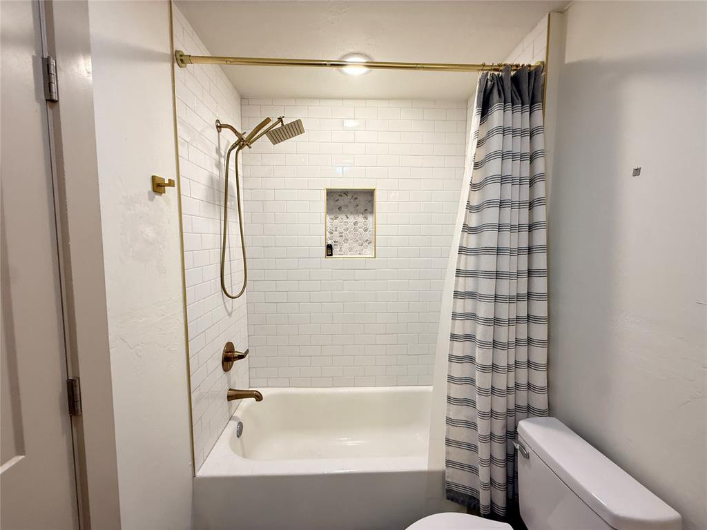 737 Nw 89th Street Property Photo 8