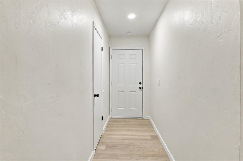 217 Elwood Drive Property Photo 4