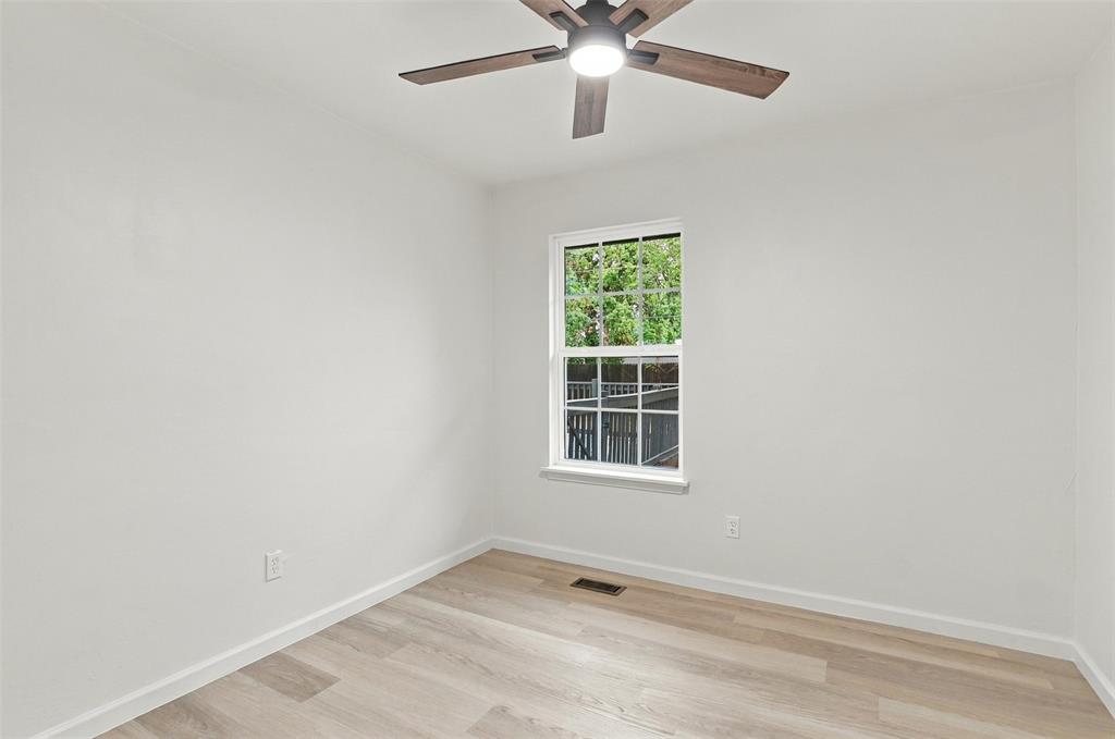 217 Elwood Drive Property Photo 18