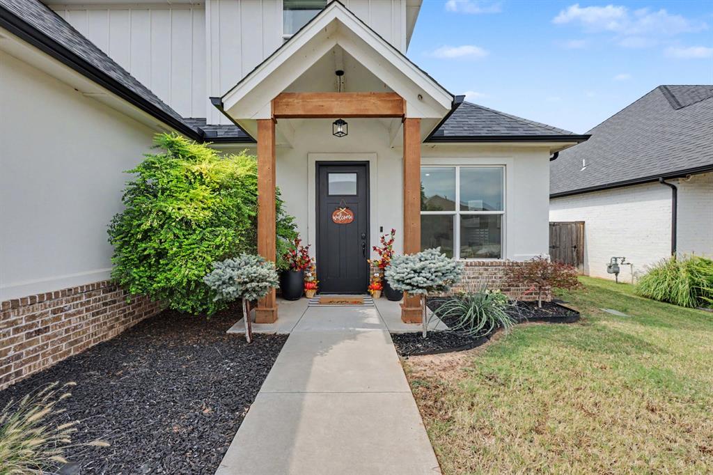 3732 Timberbrook Drive Property Photo 4