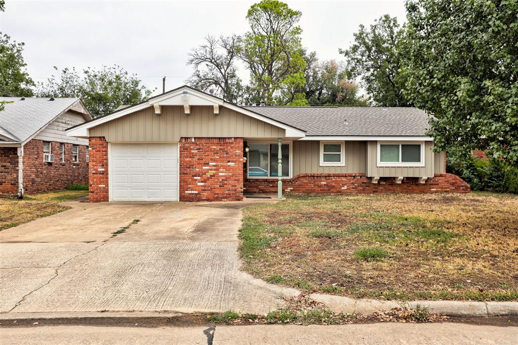 844 Englewood Road Property Photo 1