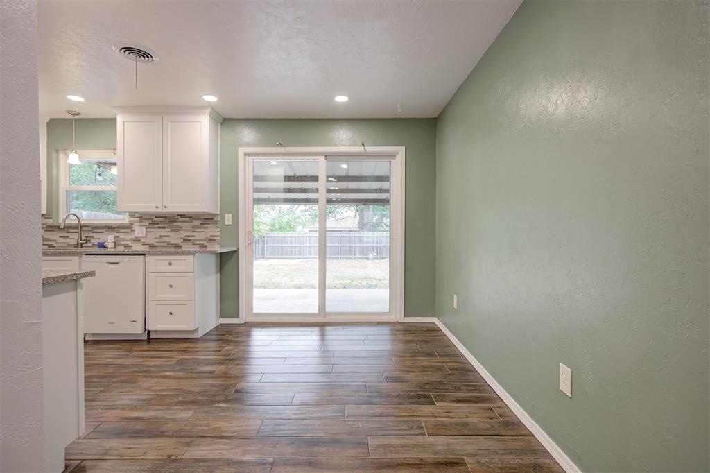 844 Englewood Road Property Photo 12