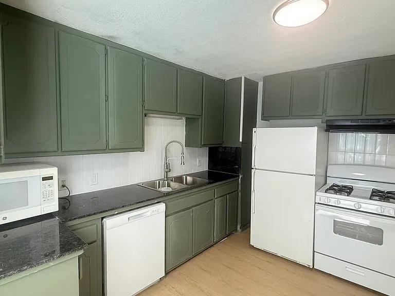 1804 Elm Drive Property Photo 7