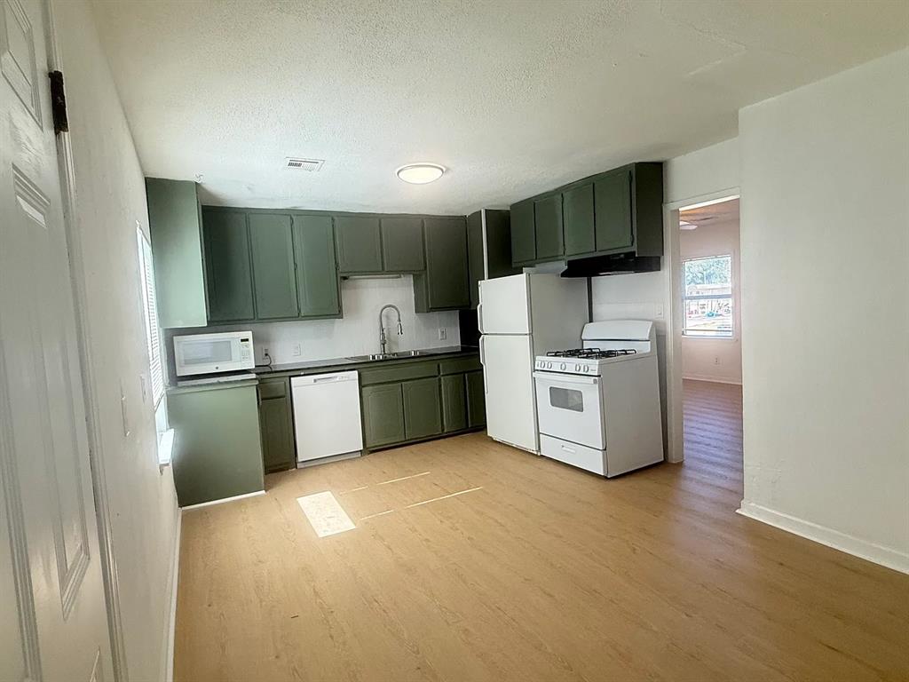 1804 Elm Drive Property Photo 10