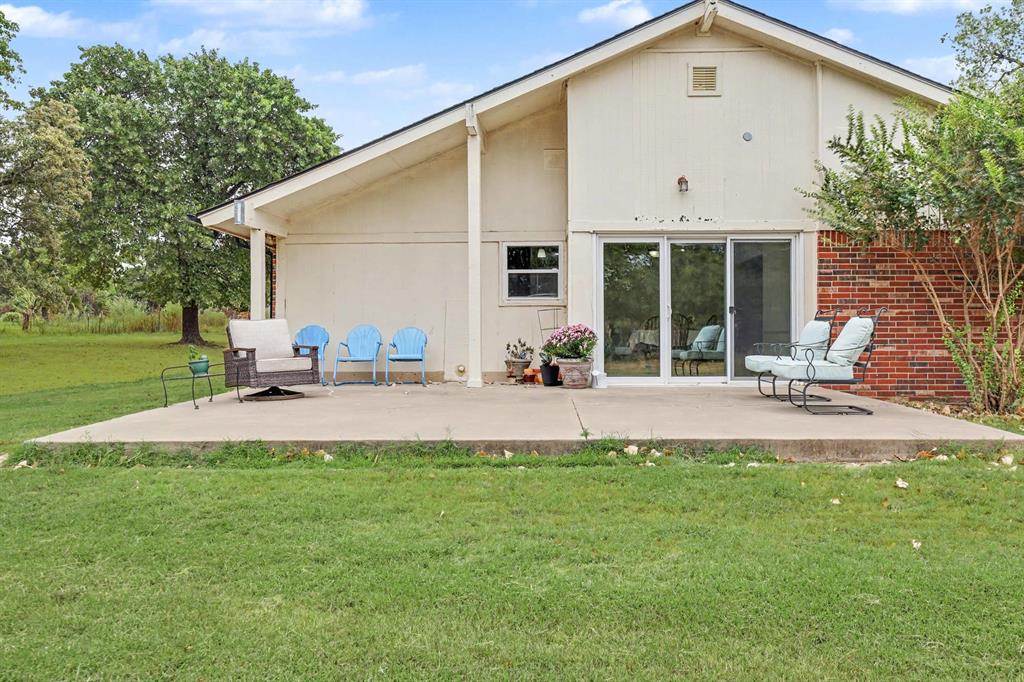 7600 N Post Road Property Photo 34