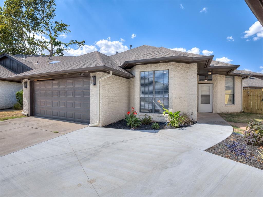 3833 Ives Way Property Photo 1