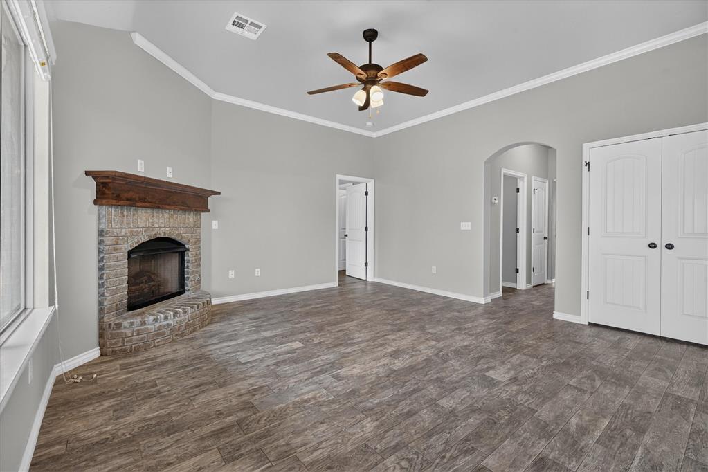 20550 Pioneer Drive Property Photo 6