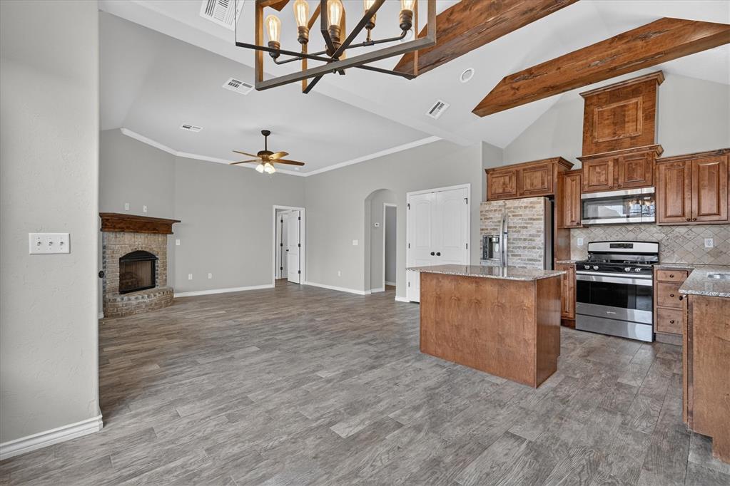 20550 Pioneer Drive Property Photo 8