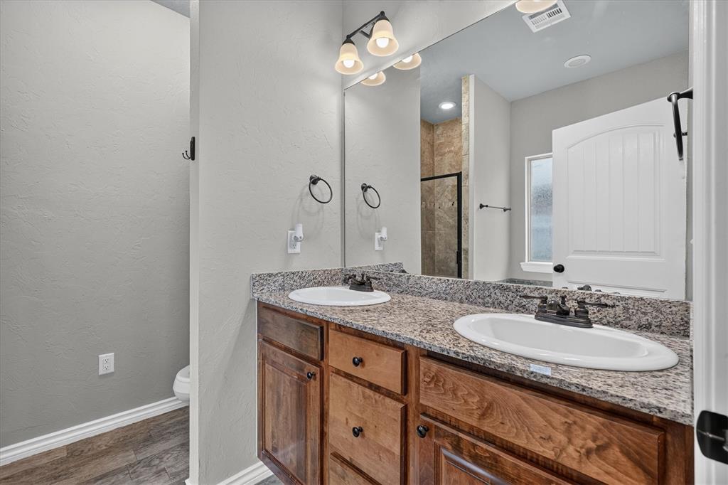 20550 Pioneer Drive Property Photo 16