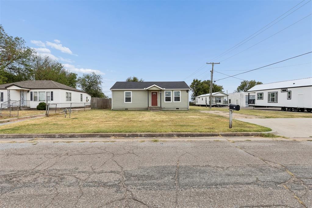 230 Se 60th Street Property Photo 1