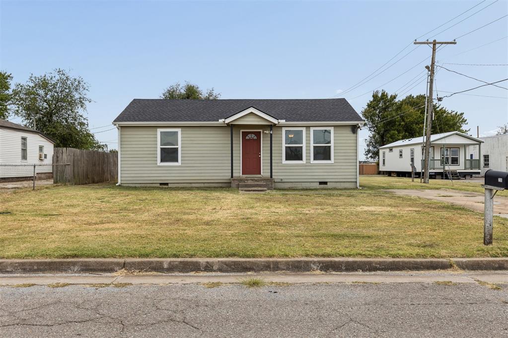 230 Se 60th Street Property Photo 2