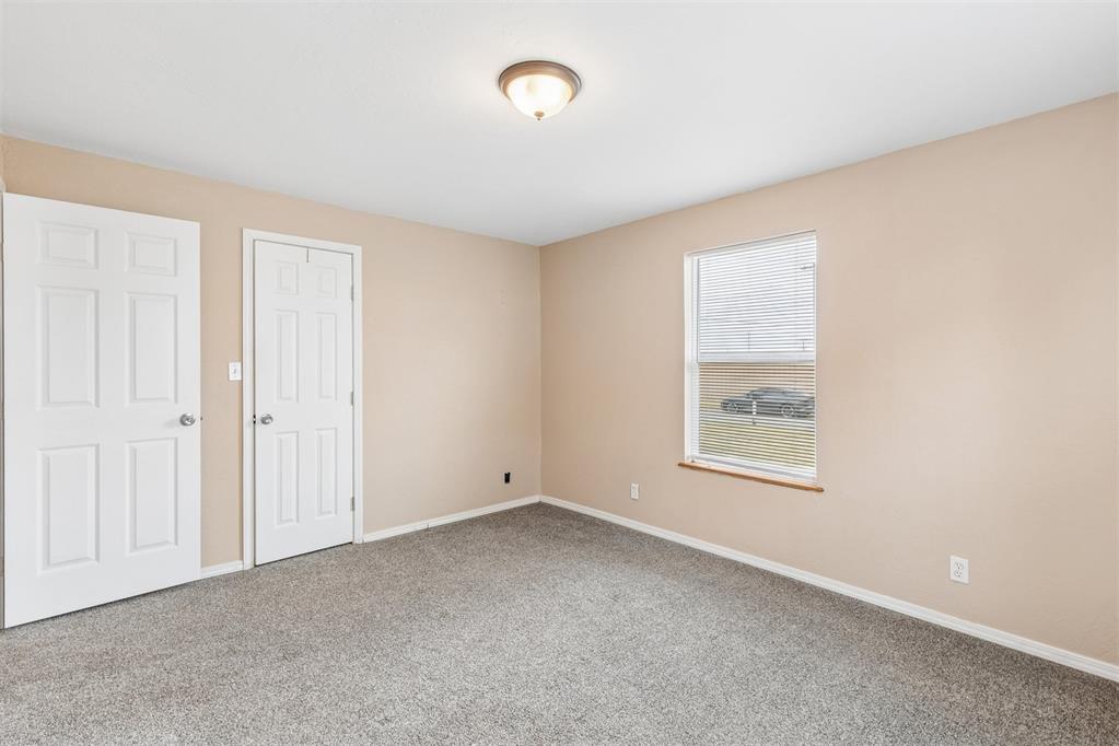 230 Se 60th Street Property Photo 18