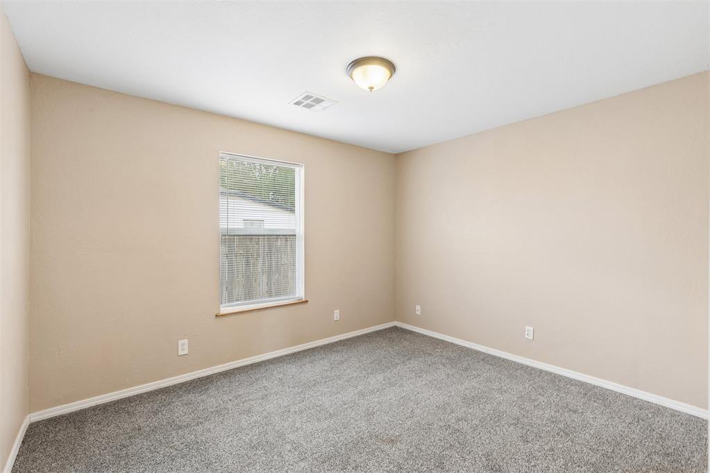 230 Se 60th Street Property Photo 19